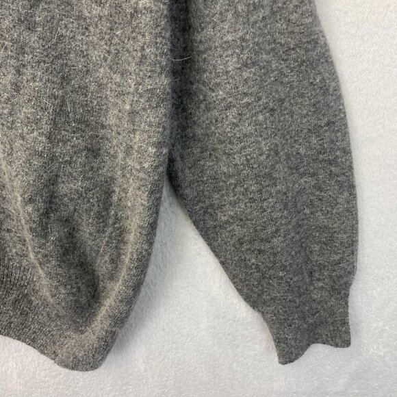 Arandu Wool V-Neck Sweater Mens Large Gray Pullover Soft Knit Preppy Old Money - Picture 7 of 16
